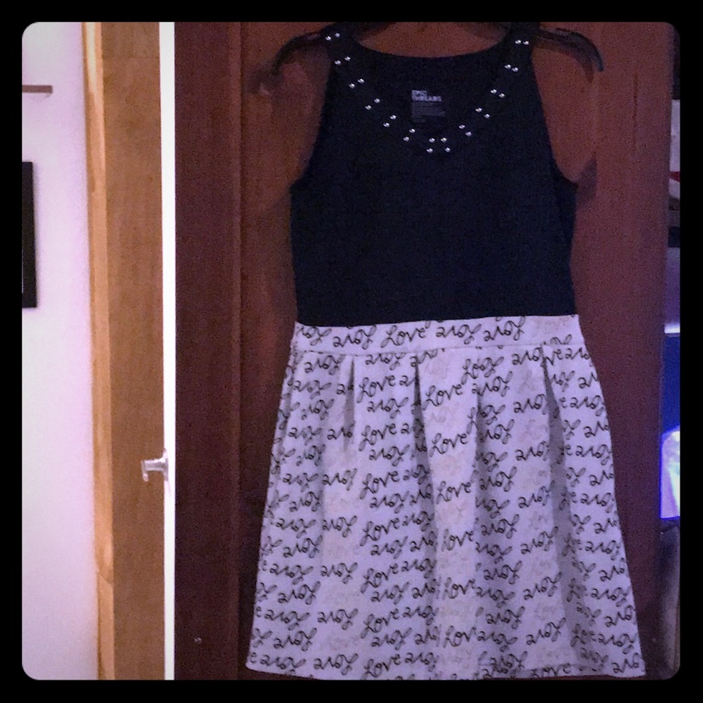 Epic Threads Black/Cream/Gold Love Dress